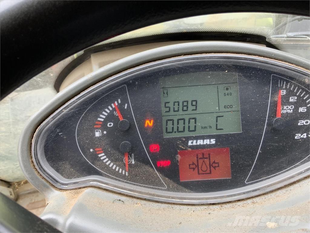 CLAAS ARION 620 Traktori