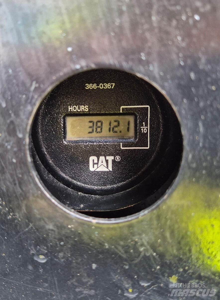 CAT 305E2 Midi bageri 7t – 12t