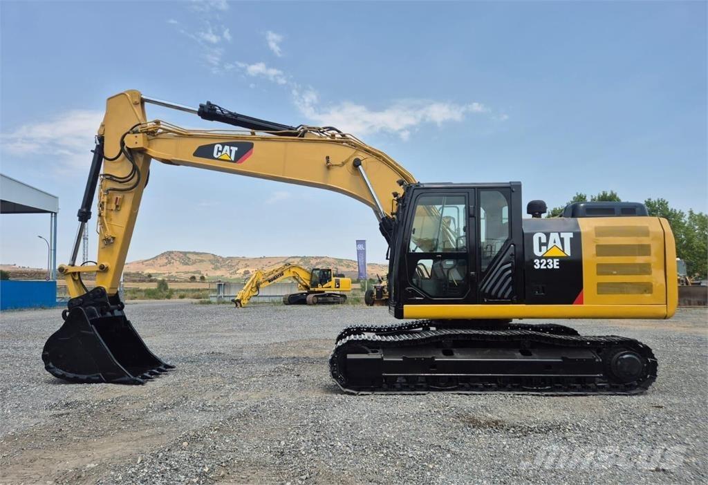 CAT 323ELN Bageri guseničari