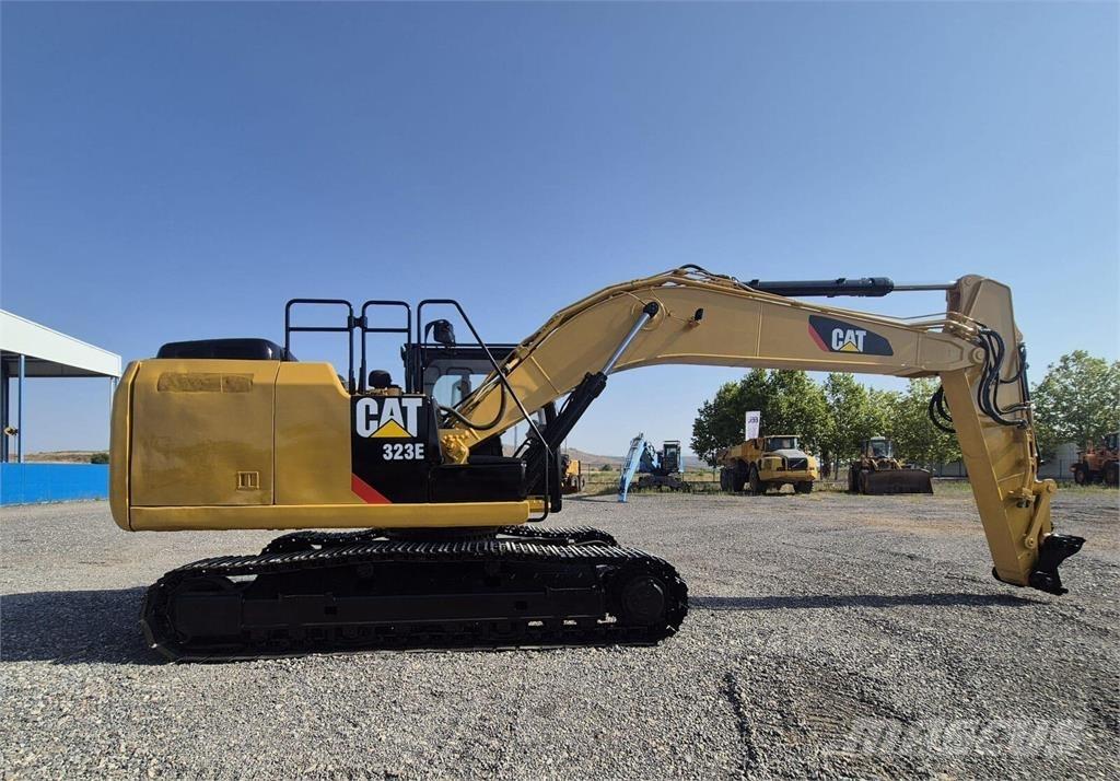 CAT 323ELN Bageri guseničari