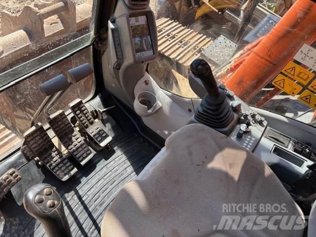 Hitachi ZX210-6 Bageri guseničari