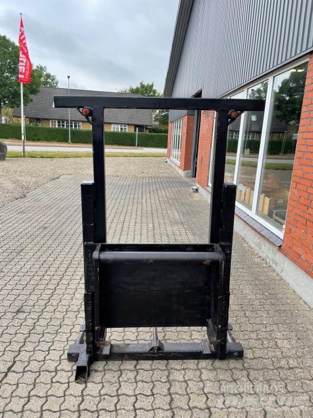  BALLESPYD T/BOBCAT Pritege za bale
