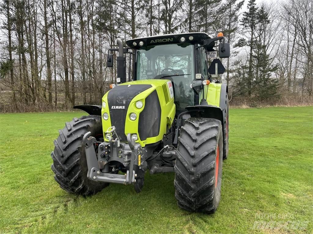 CLAAS ARION 640 Traktori