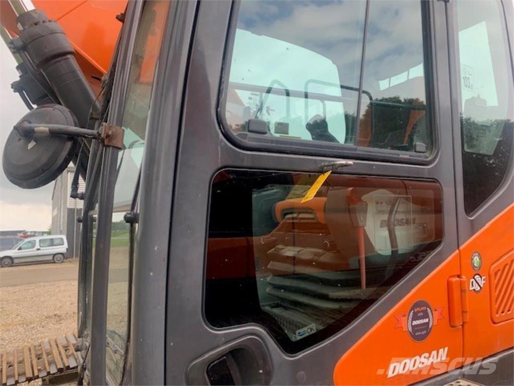 Doosan 255-5 Bageri guseničari