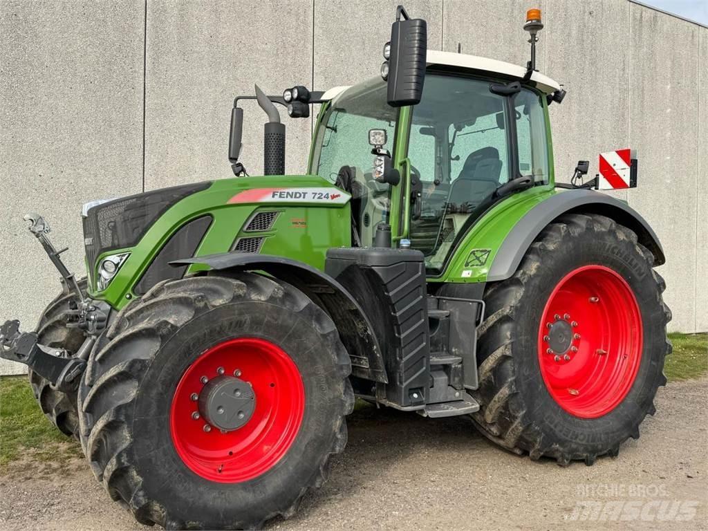 Fendt 724 Traktori