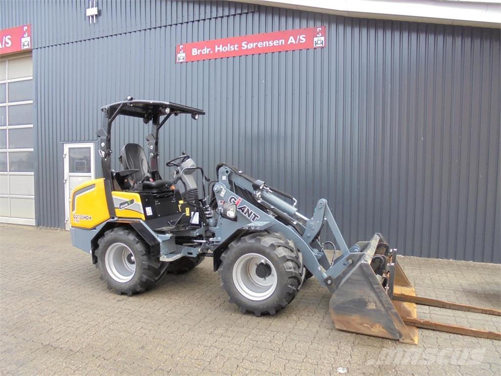 GiANT G2700XHDP Mini utovarivači