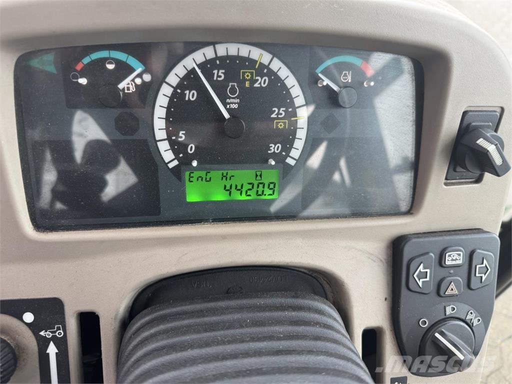 John Deere 3045R Manji traktori