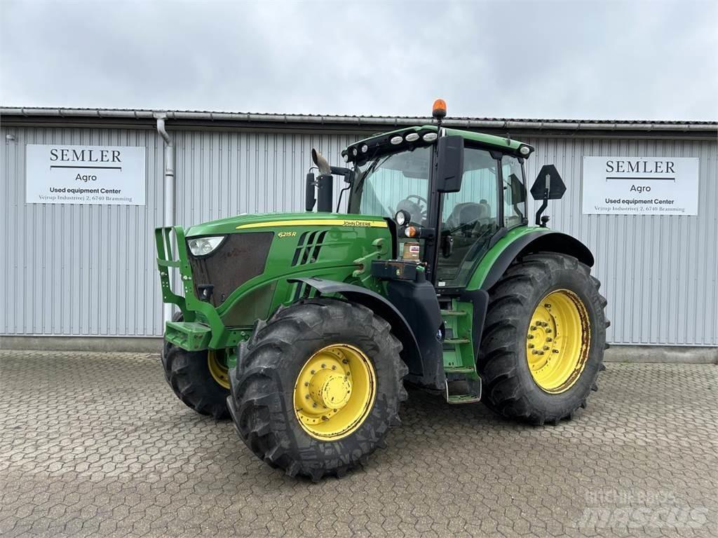 John Deere 6215R Traktori