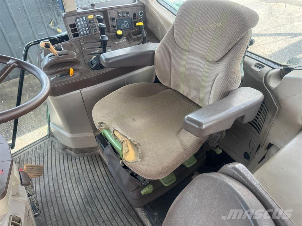 John Deere 6820 Traktori
