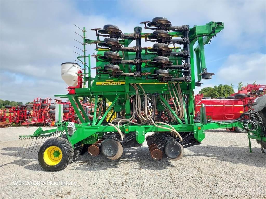 John Deere 750 A Sejačice