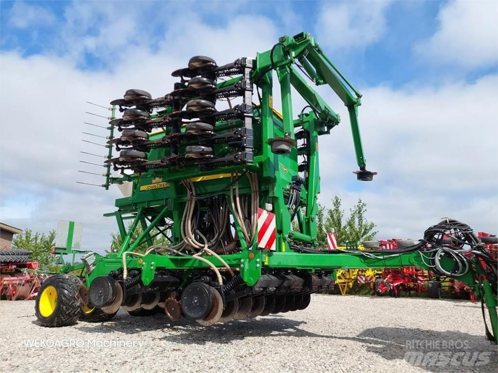 John Deere 750 A Sejačice