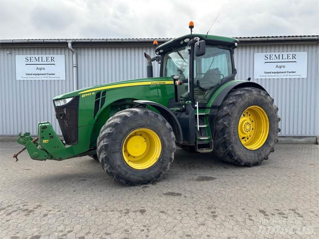 John Deere 8345R Traktori