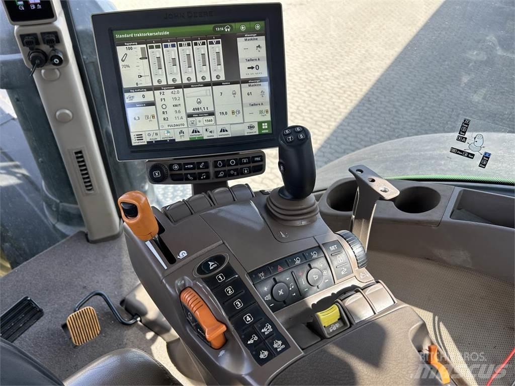 John Deere 8370R Traktori