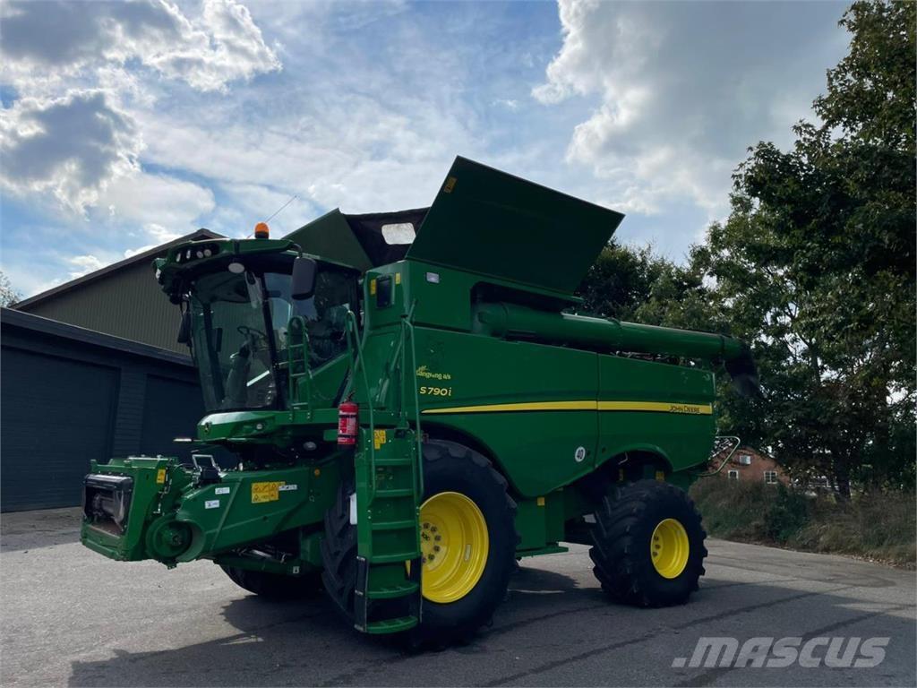 John Deere S790 Kombajni