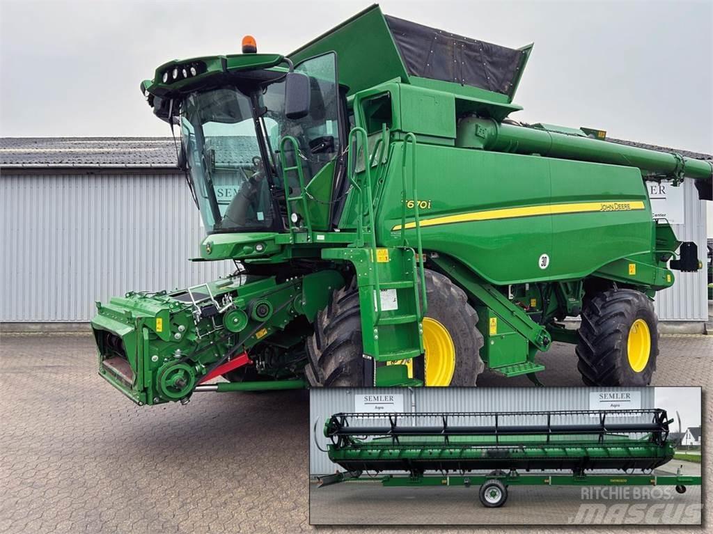 John Deere T670 Kombajni