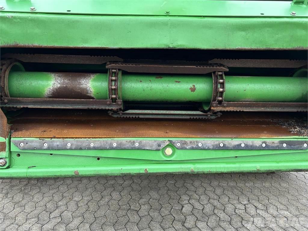 John Deere T670 Kombajni