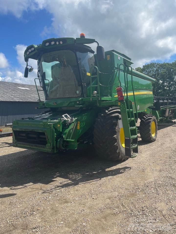 John Deere T670I Kombajni