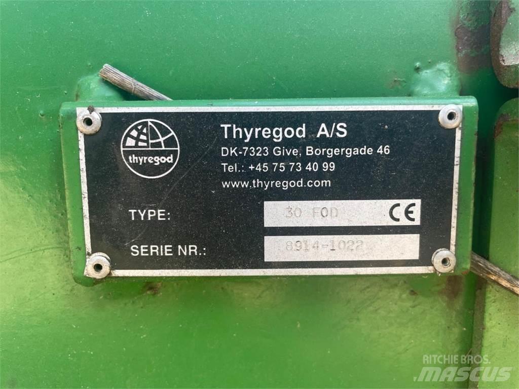 John Deere T670I Kombajni
