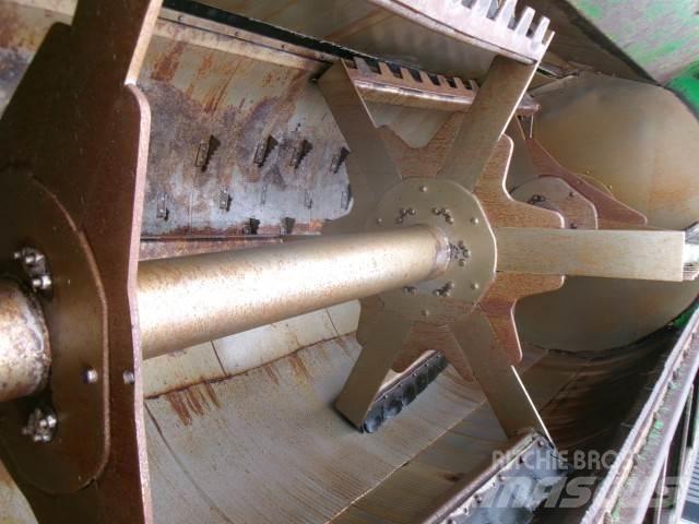 Keenan MF380 Samoutovarna prikolica