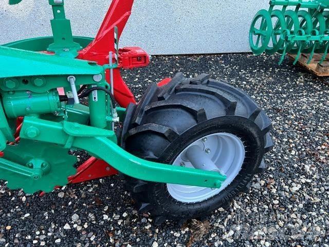 Kverneland 3300S Plugovi obrtači