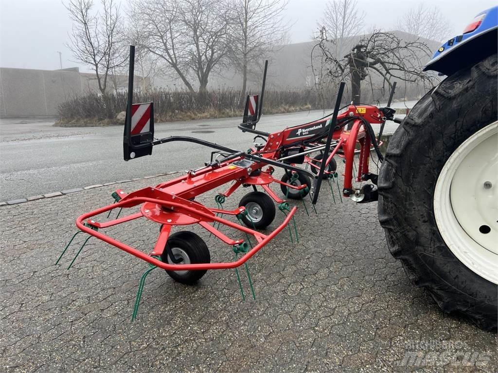 Kverneland 8452 Okretači i sakupljači sena