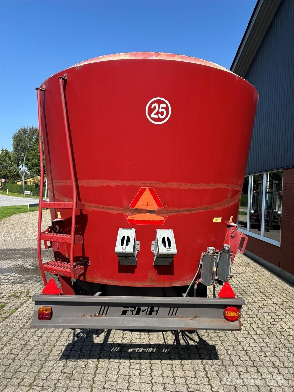 RMH MIXELL 22 Samoutovarna prikolica