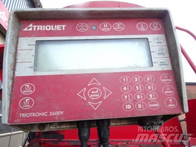 Trioliet 3000-3 Samoutovarna prikolica