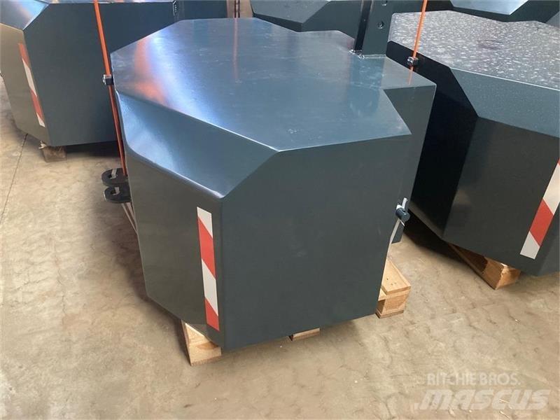  - - -  1800 KG Prednji tegovi