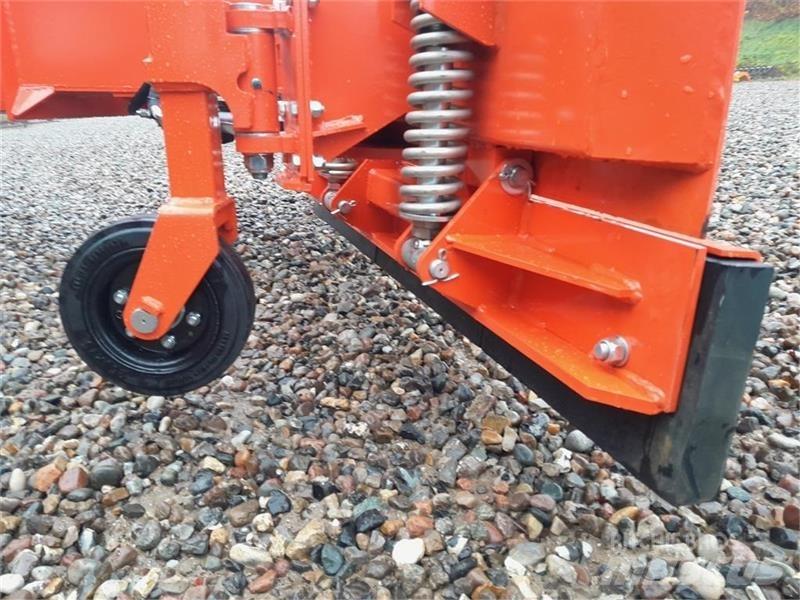  - - -  BOXER AGRI Snežne daske i plugovi