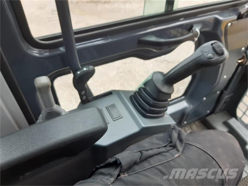  - - - xcmg  xe150e Bageri guseničari