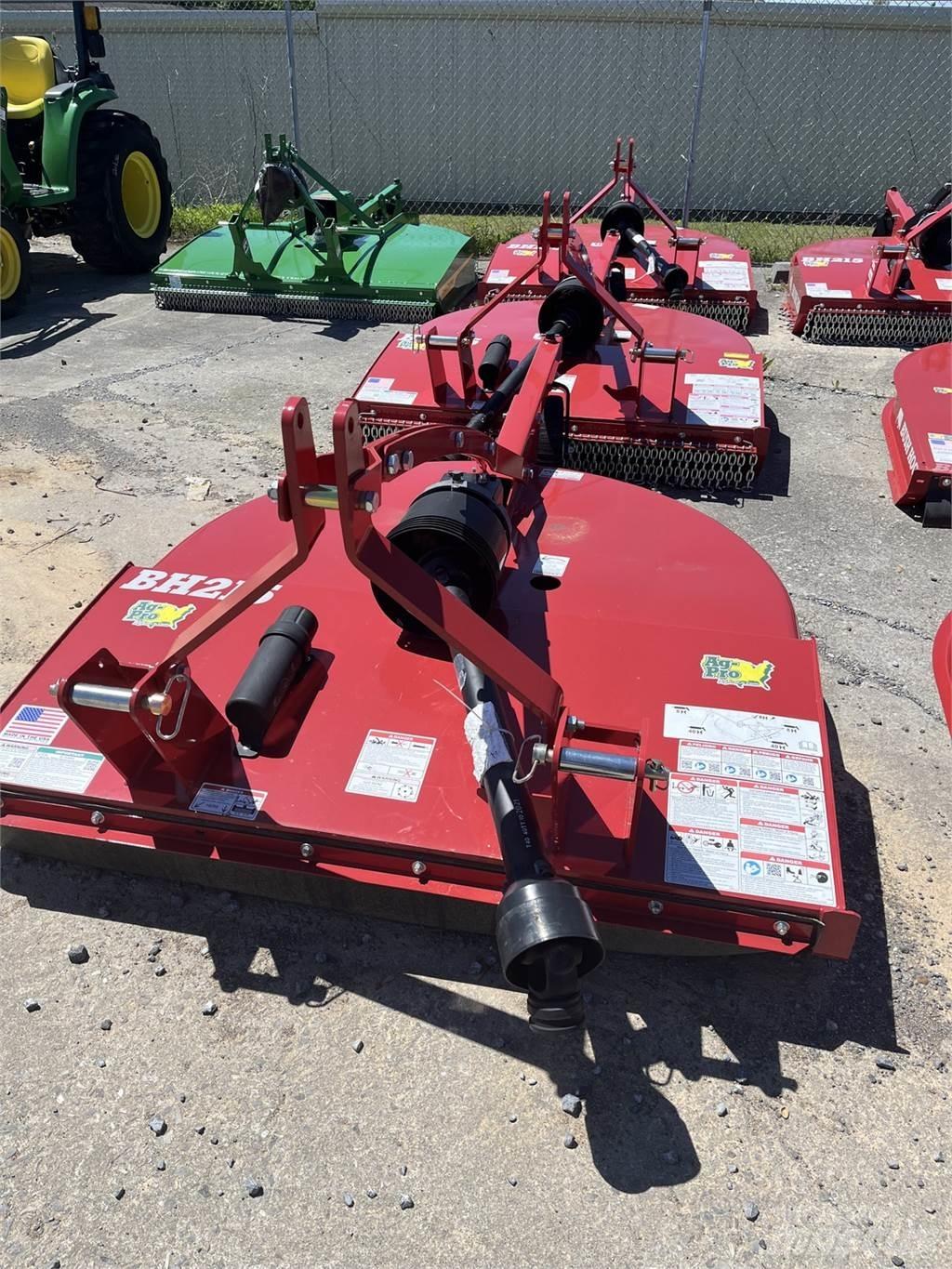 Bush Hog BH215 Rezači za bale, oprema za rezanje i odvajanje bal