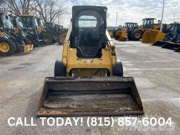 CAT 262D3 Skid steer mini utovarivači