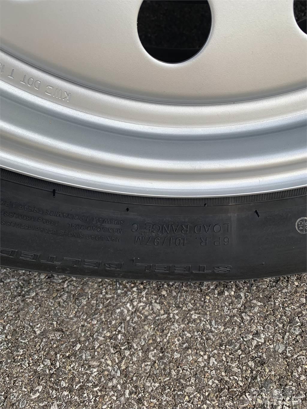 Coyote Renegade Prikolice za opštu namenu