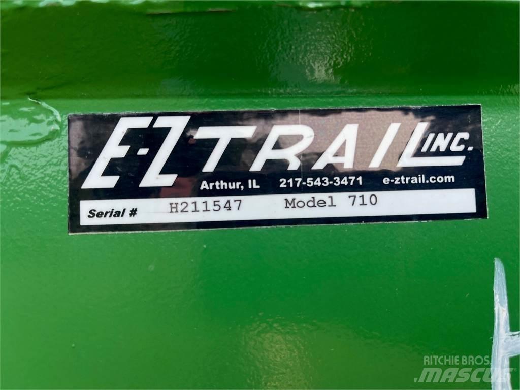 E-Z Trail 710 Prikolice za zrno