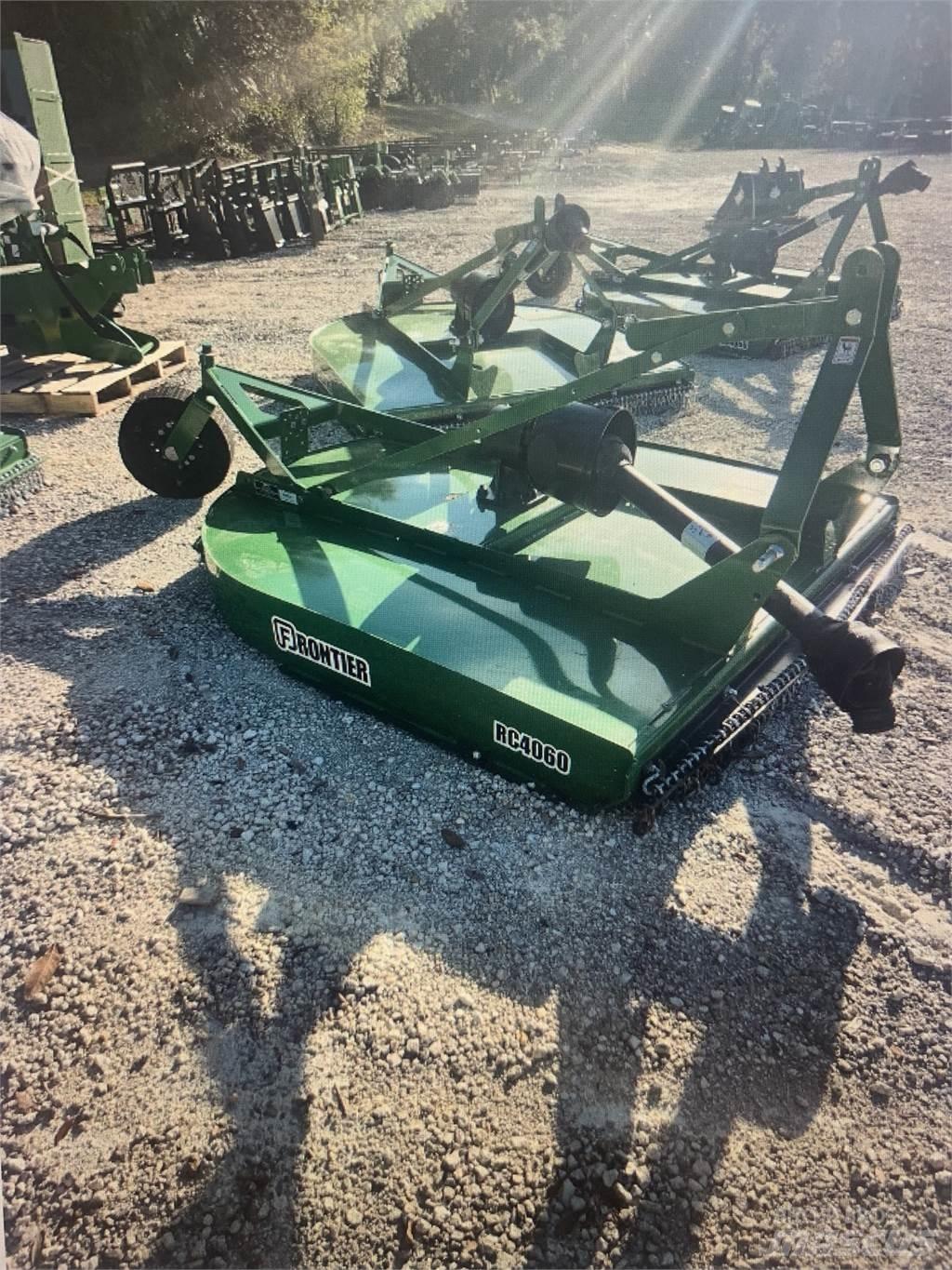 Frontier RC4060 Rezači za bale, oprema za rezanje i odvajanje bal