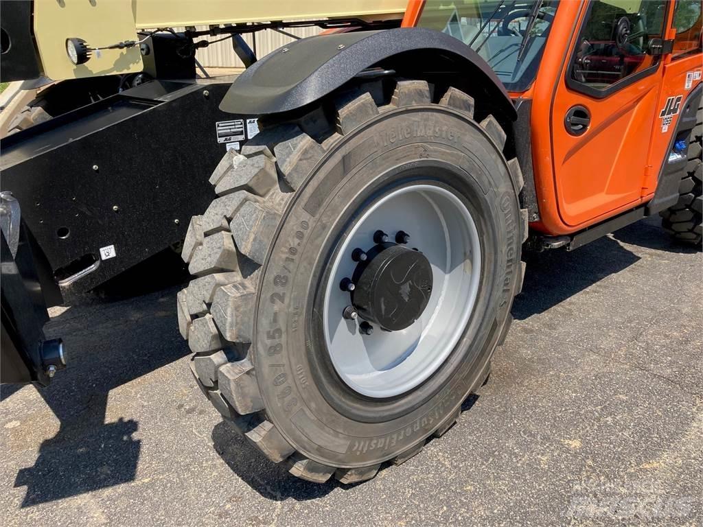 JLG 1055 Teleskopski viljuškari