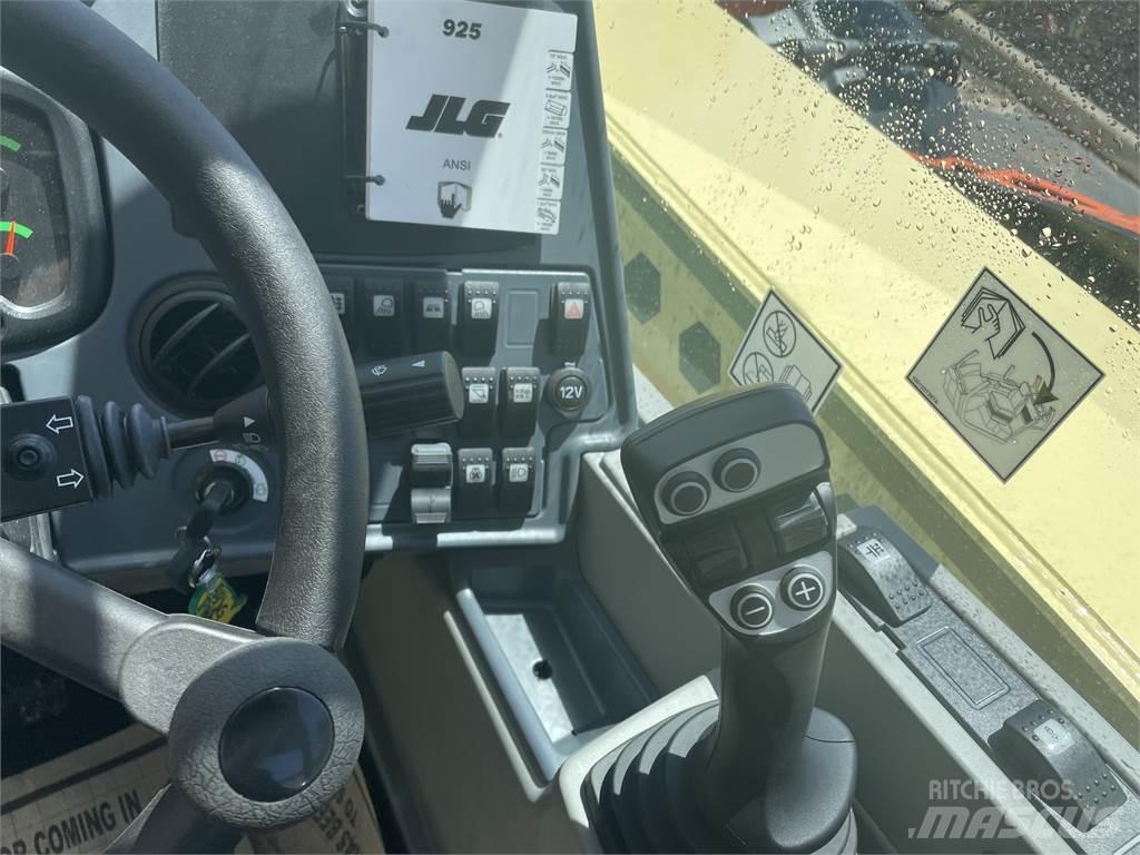 JLG 925 Teleskopski viljuškari