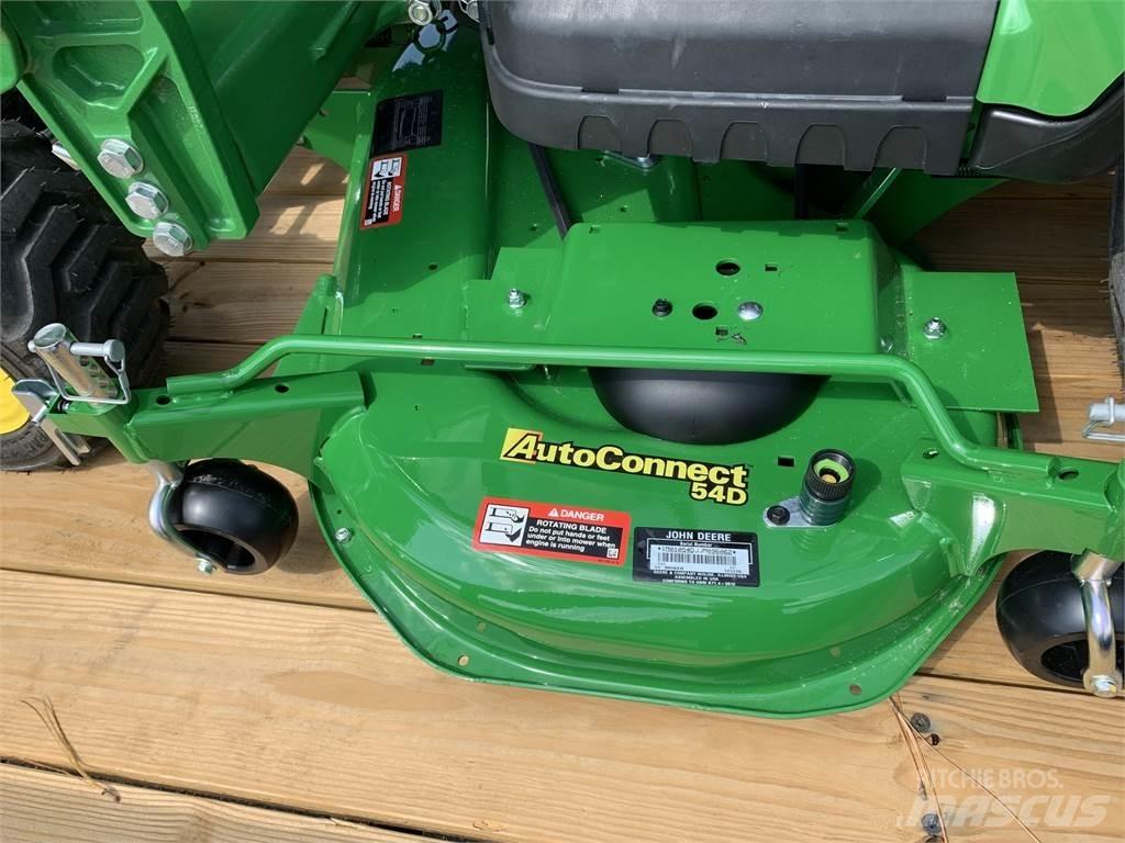 John Deere 1023E Manji traktori
