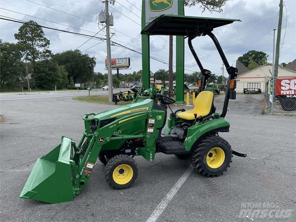 John Deere 1023E Manji traktori