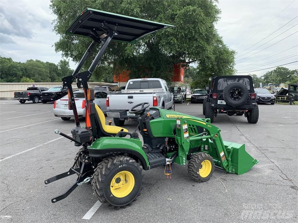 John Deere 1023E Manji traktori