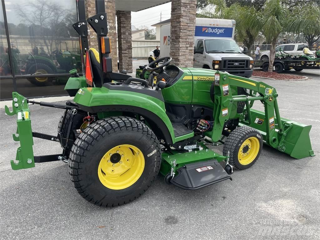 John Deere 2032R Manji traktori