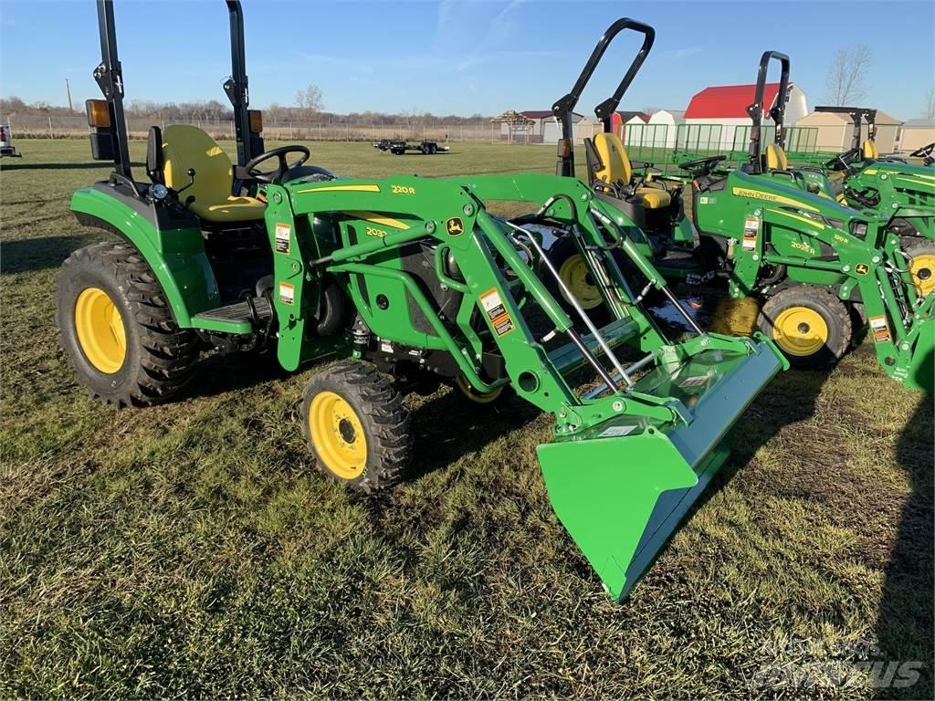 John Deere 2032R Manji traktori