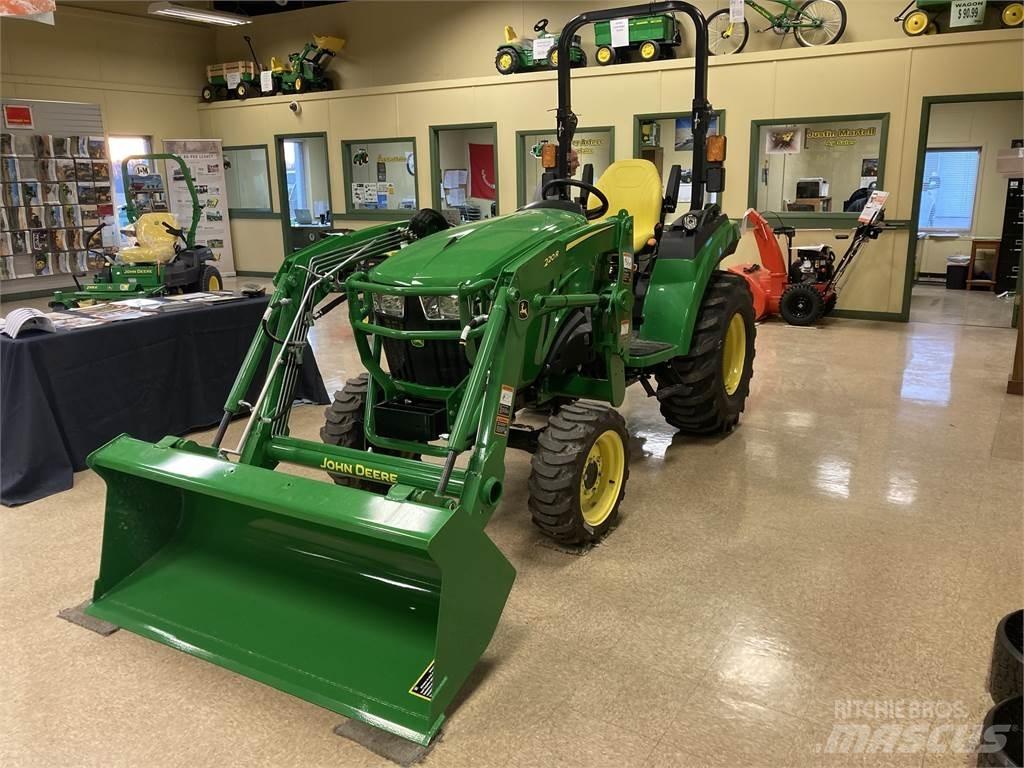 John Deere 2032R Manji traktori
