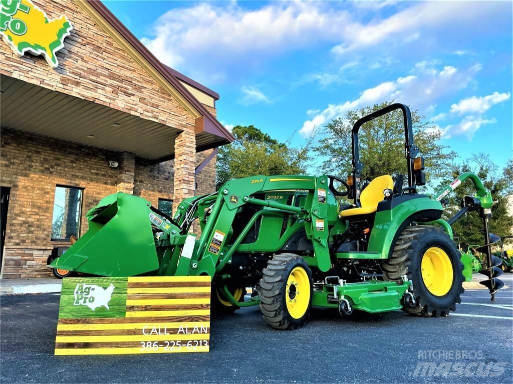 John Deere 2032R Manji traktori