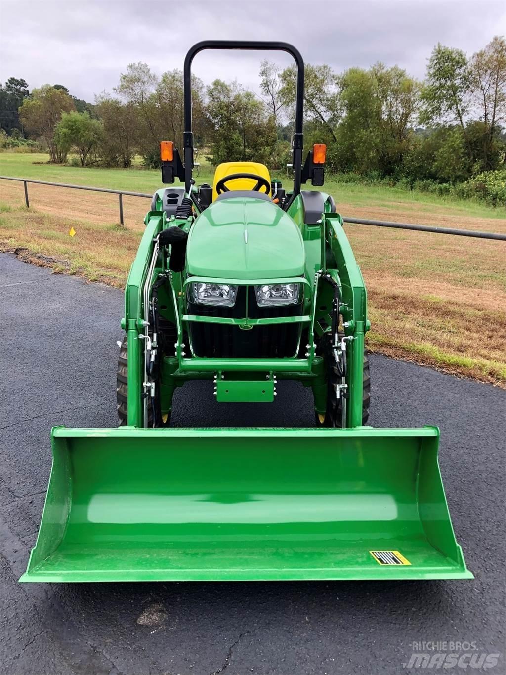 John Deere 3025D Manji traktori