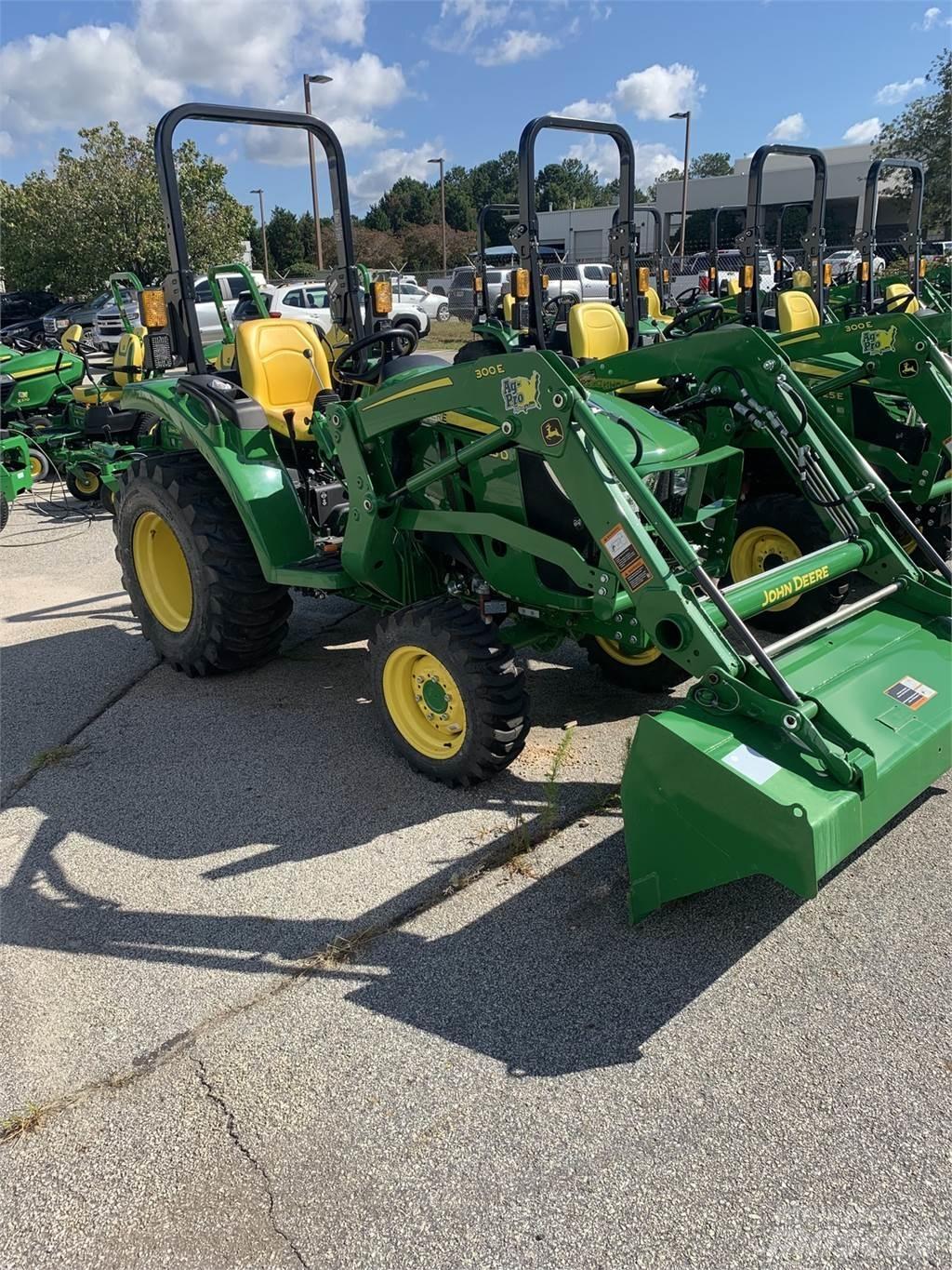 John Deere 3025D Manji traktori