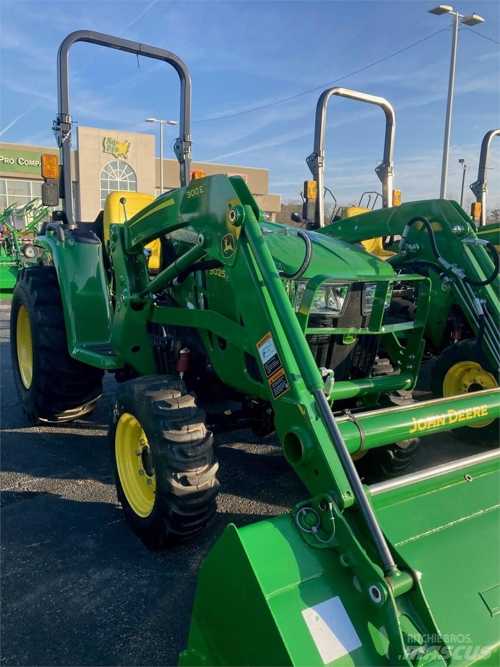 John Deere 3025E Manji traktori