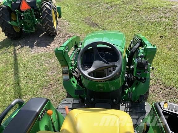 John Deere 3038E Manji traktori