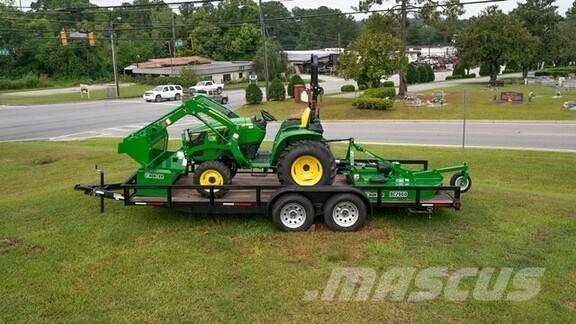 John Deere 3038E Manji traktori
