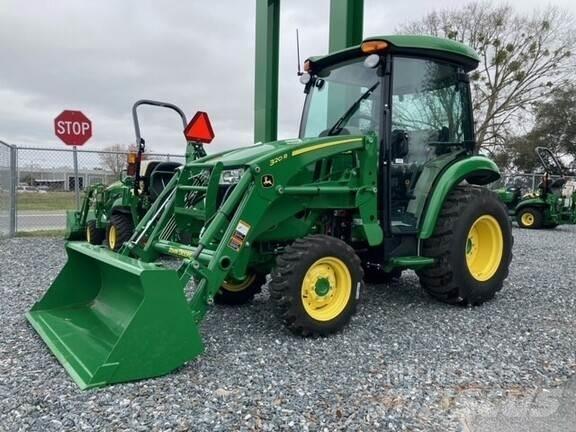 John Deere 3046R Traktori
